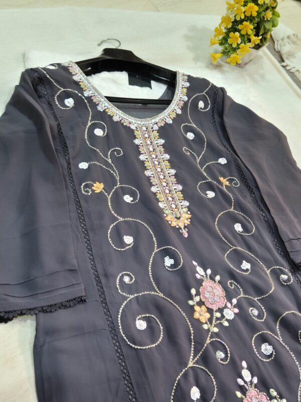 Pakistani Suit - Image 3