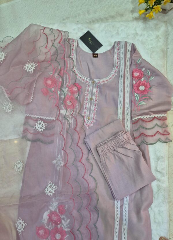 Rayon Fabric kurta Set with Thread work and Cutwork Dupatta