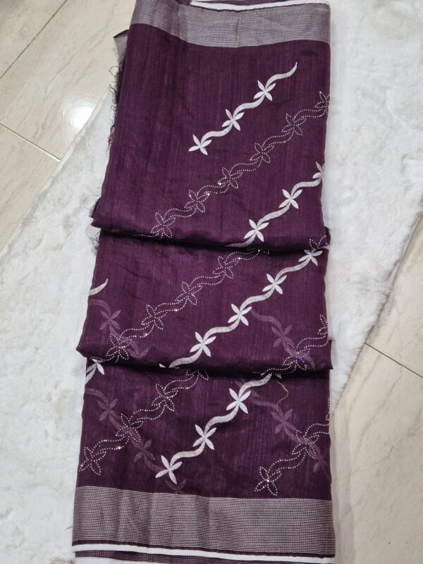 Cotton Saree with white Thread work - Image 5